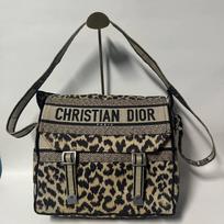 [Pre-Owned] Camp Messenger Bag Mizza Pattern Embroidery Crossbody ABS Mail Bag - Very Good #1P62JGM ONE SIZE