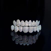 Individualūs VVS Moissanite Lediniai Deimantiniai Grillz Viršutiniai arba Apatiniai Nematomas Įstatymas Apvalus Brilliantinis Kirpimas 10K 14K 18K Auksas BEREAL Grillz gray