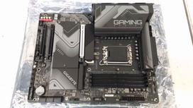 SALE OUT. Gigabyte Z790 GAMING X 1.0 M/B | Processor family Intel | Processor socket LGA1700 | DDR5 DIMM | Memory slots 4 | Supp