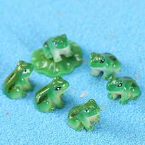 1PC Fairy Tale Garden Micro Landscape Resin Crafts Mini Frog Statue Animal Model Lotus Leaf And Flower Home DIY Decoration