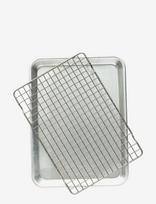 Nordic Ware - Nordic Ware Naturals Quarter Sheet Med Stativ - Orkaitės indas - Sidabro