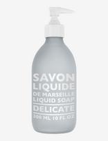 La Compagnie De Provence - Liquid Marseille Soap Delicate 300 Ml - Skystas rankų muilas - Nude