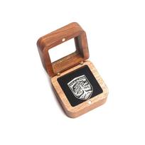 Juodojo riešuto atminimo monetų ir medalių vitrina - Aukso/Sidabro monetų laikiklis, Dovanų ženklelių, Mokyklos emblemos segtukų laikiklis brown