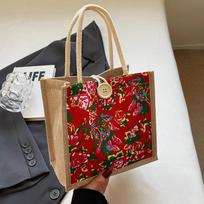 Popular Lunch Box Bento Bag for Women New Fashion Outing Handbag Ins One-shoulder Small Shoulder Bag beige
