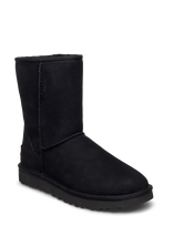 UGG - W Classic Short Ii - Aulinukai plokščiu kulnu - Juoda