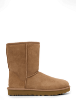 UGG - W Classic Short Ii - Aulinukai plokščiu kulnu - Ruda