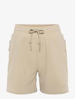 Johaug - Strut Microfiber Shorts - Sportiniai šortai - Smėlio