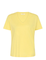 Cream - Crnaia Deep V-Neck T-Shirt - Marškinėliai trumpomis rankovėmis - Geltona