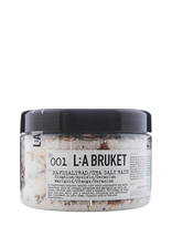 L:a Bruket - 001 Sea Salt Bath Marigold/Orange/Geranium - Vonios produktai - Nude