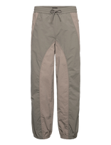 HAN Kjøbenhavn - Relaxed Panelled Track Trousers - Sportinės kelnės - Smėlio
