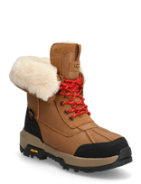 UGG - W Adirondack Boot Xxv - Žieminiai batai - Smėlio
