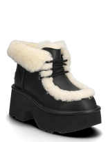 UGG - W New Heights Lace Up Lthr - Suvarstomi batai - Juoda