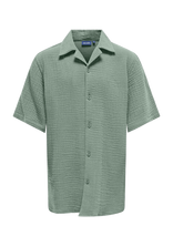 ONLY & SONS - Osjkyle 0158 Ss Shirt Wvn - Marškiniai trumpomis rankovėmis - Žalia