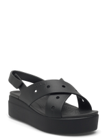 Crocs - Brooklyn 4U Cross Strap Sandal - Platforminės basutės - Juoda