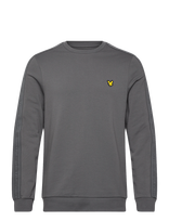 Lyle & Scott Sport - Jacquard Tape Crew Neck - Megztinis - Pilka
