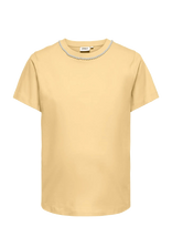 Only Maternity - Olmchelsea S/S Emb Top Box Jrs - Marškinėliai trumpomis rankovėmis - Geltona