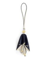 Lauren Ralph Lauren - Two-Tone Leather Flower Charm - Raktų pakabukai ir rankinių pakabukai - Tamsiai mėlyna