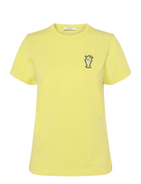 Maison Kitsune - Ice Cream Patch Regular Tee-Shirt - Marškinėliai trumpomis rankovėmis - Geltona