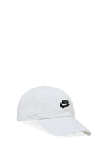 Nike - Nike Club Unstructured Futura - Sportinė kepurė - Balta