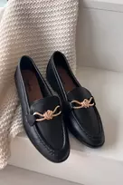 Boto Moteriški elegantiški juodi mokasinai su papuošimu