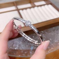 Zuyin 999 Smooth Clover Push Pull Bracelet Fashion Youth Pure Silver Bracelet As A Gift for Girlfriend and Girlfriend Adjustable size