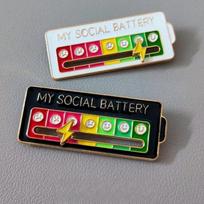 My Social Battery Slideable Creative Mood Switching Brooch Pin Badge Jewelry Accessories Gift juoda