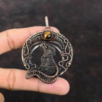 Tigro akies pakabukas varine viela apvyniotas pakabukas šuniui originalus brangakmenių papuošalas Rankų darbo pakabukas moterims Vario papuošalas Dovana jam black