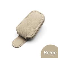 Car Sun Visor Glasses Clip – Leather Eyeglasses Holder With Magnetic Closure – Universal Interior Accessory – 4 Colors (Black/Beige/Red/Gray) smėlis