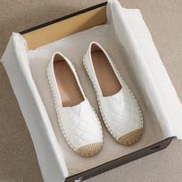 2024 Fashion Flats Women Loafers Soft Comfortable Slip-on Shoes Flat Woman Casual Shoes Plus Size 42 A4590 4.5 balta