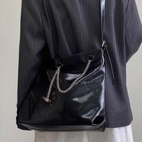 Tote Bags New Women's Fashion Retro Korean Advanced Chain Bag Solid Color Soft Skin High Capacity Trend Versatile Shoulder Bags black