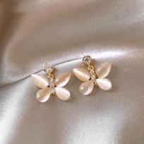 Zir*****pal butterfly stud earrings fashion niche design earrings French versatile earrings