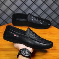 mada 2024Vyriški Loafers Laisvalaikiai Batai Laivai Batai Vyriški Mocassins Madingi vairavimo batai Slydimas ant vaikščiojimo plokščių Oda Mocassin Homme 39