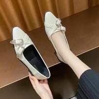 Fashion Shoes for Women 2024 New Fashion Glitter Buckle Low Heel Loafers Female Luxury PU Leather Shoes Ladies Pointed Toe Casual Shoes 35 smėlis