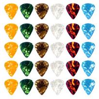 30 vnt. gitaros mediatorių 0,5 mm 0,75 mm 1,0 mm ploni įvairių spalvų meilės širdelės formos celuloidiniai mediatoriai bosinėms, elektrinėms, akustinėms gitaroms, ukulelei 30PCS black
