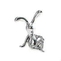 Galvanizuotas triušio skulptūros stalo ornamentas svetainės spintelės stalo dekoracija 5.5cmx2.2cmx6cm sidabras