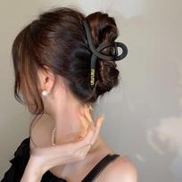 Letter Black Grab Clip Premium Temperament Shark Clip Hairpin Female Back Of Head Large Headgear black