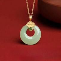 Xiangyun Ruyi Ping An Buckle Pendant Women's Necklace Neck Chain Light Luxury Niche Light Luxury Premium Clavicle Chain