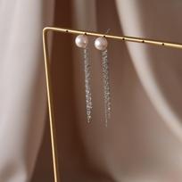 Manta rose pearl fringed earrings retro temperament stud earrings versatile light luxury personalized earrings