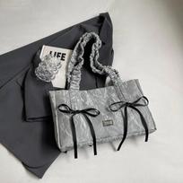 Sidabriniai „Big Bow Pu“ odiniai pečių krepšiai moterims 2024 m. vasaros tendencijų dizainerių mados rankinės ir piniginės „Trend Tote Bag“ juoda
