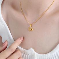 Hip-Hop Punk Personality Crayfish Zodiac Crab Snake Pendant Necklace Titanium Steel Exaggerated Jewelry Niche Temperament Woman gray