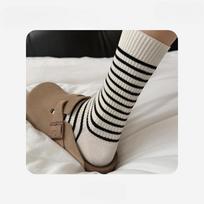 Women's Spring and Summer Mid-tube Socks, Sweat-absorbing, Antibacterial, Pure Cotton Socks, Breathable, Odorless, and Pile Socks 1 pair