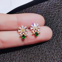 New Funny Flower and Bee Shaped Stud Earrings for Women Full Dazzling CZ Fancy Girls Accessories Party Daily Wearable Jewelry gray