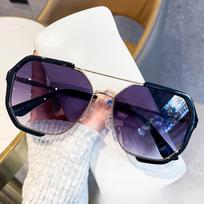 Daugiakampiai didelio rėmo akiniai nuo saulės vyrams, moterims ir „European Fashion Trends Online“ garsenybių UV akiniai nuo saulės