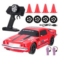 Remote Control Car Remote Control Drift Car 2.4GHz 1/24 4WD Racing Car with LED Lights Racing and 2 battery raudona