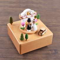 Wooden Musical Box Centerpiece Collectible Valentine Gift Music Figurine Tabletop Ornament for
