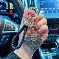 Molio deimantas Pilnas deimantinis meilės raktų pakabukas Smeigta odinė virvutė Širdies formos automobilio krepšio pakabukas Moterims Išskirtiniai dovanų aksesuarai beige