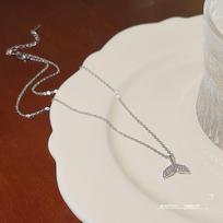 Fashion Mermaid Tail Necklace Female Joker Exquisite Clavicle Chain Titanium Steel Necklace Tide Matching Decoration