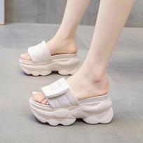Fashion 2024 Thick Bottom Female Flip Flops 8CM Heels Chunky Platform Slippers for Women Open Toe Leather Wedges Sandals Woman Summer 36 žalia
