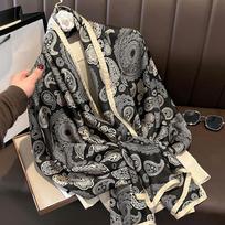 Mados spaudiniai dideli skara apvyniojimai šilko skara moteriška prabangi prekės ženklo satininė galvos juosta Hijab Bandana Turban Foulard Vasaros paplūdimio pavogimai 90x180cm white