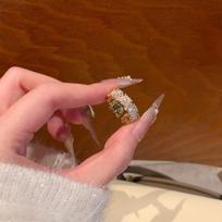 Zir*****pen ring light luxury temperament versatile index finger ring niche exquisite high-end jewelry
